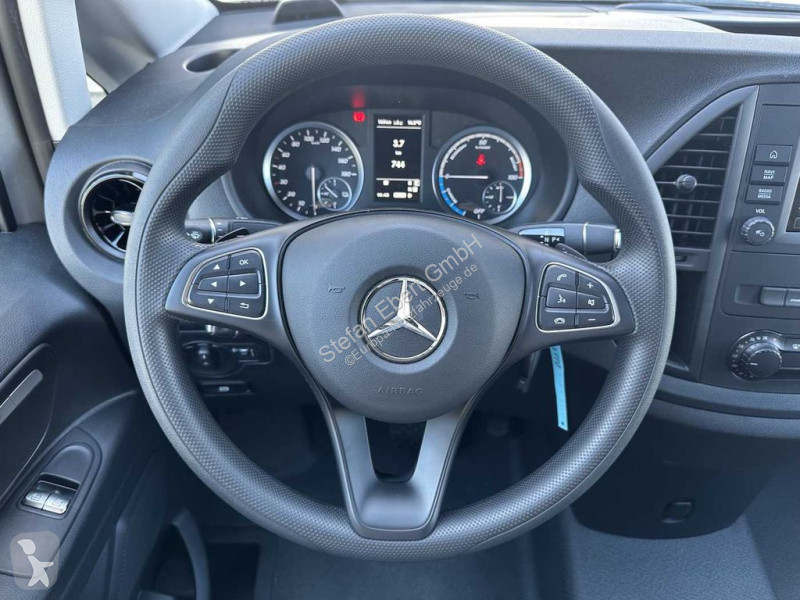 Užitkové vozidlo Mercedes 112 Audio 30...