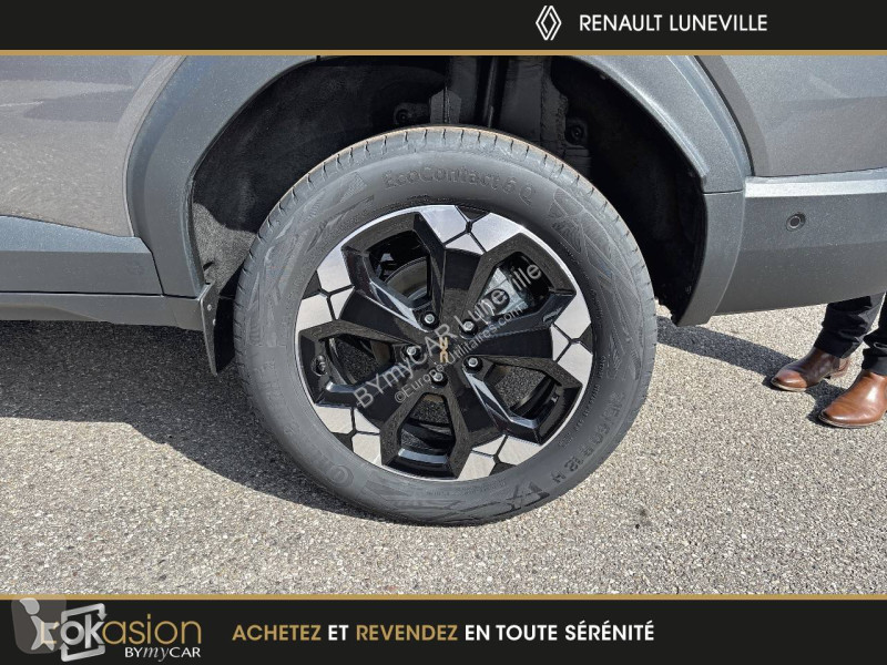 Autoutilitară Dacia Bigster TCe 140