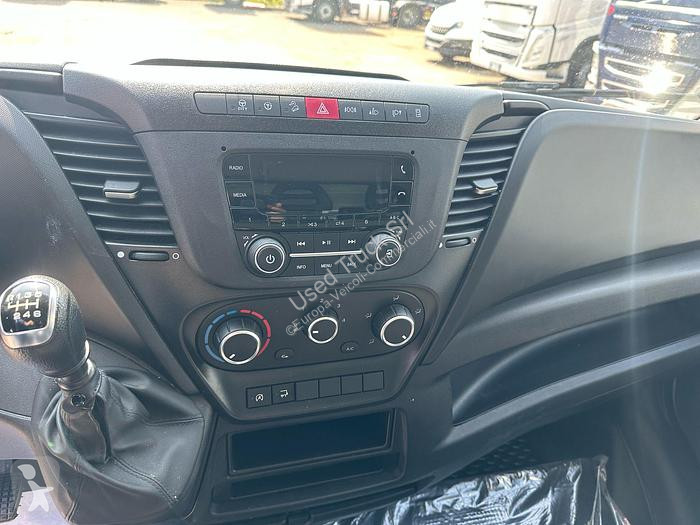 Veículo utilitário Iveco  35C14