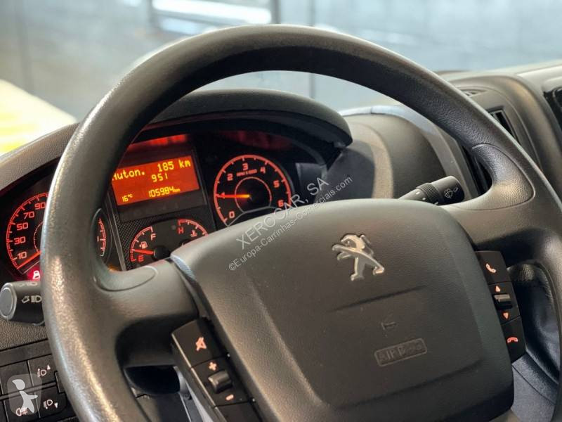 Autoutilitară Peugeot