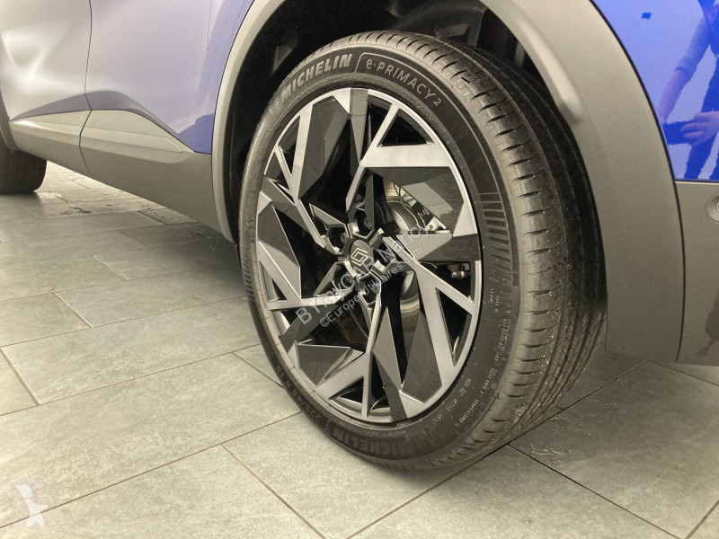 Veicolo commerciale Renault Captur E-Tech full...