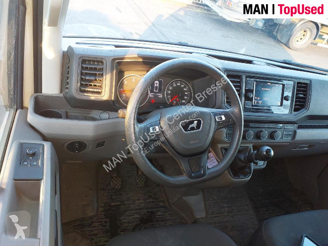 Furgoneta MAN TGE 3.180 4X2F SB