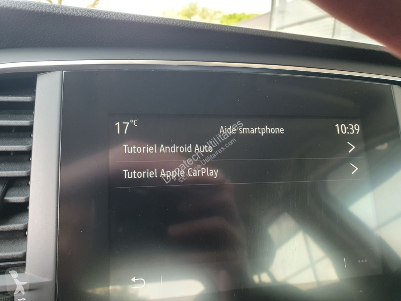 Véhicule utilitaire Renault MEGANE IV STE 1.5...