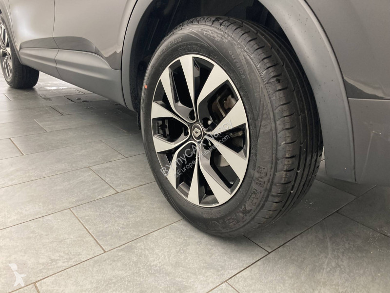 Autoutilitară Renault Arkana mild hybrid 140...