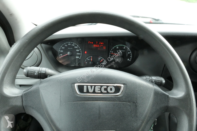 Autoutilitară Iveco Daily 35 S11 C30C AUTOMATIK...