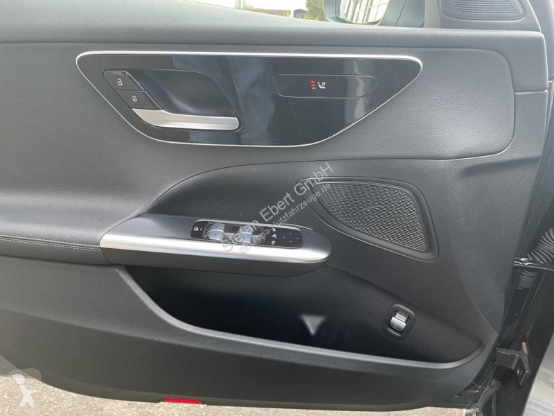 Véhicule utilitaire Mercedes C 180 T 9G...
