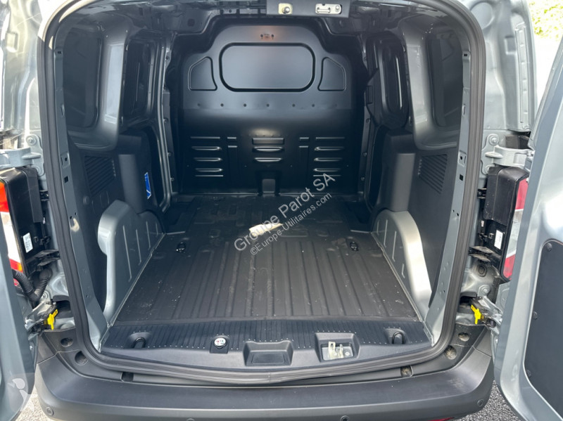 Véhicule utilitaire Ford 1.0 EcoBoost 100ch Trend