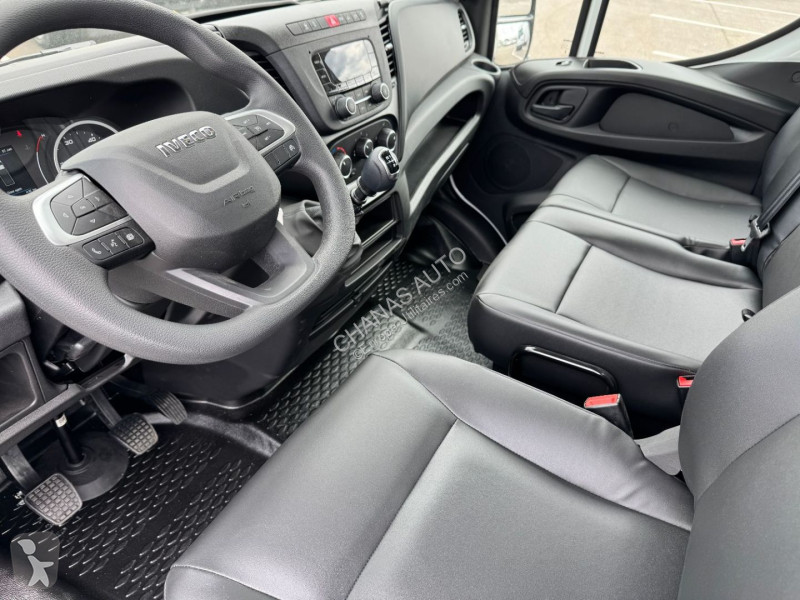 Autoutilitară Iveco 35C16 160CV 3L ALUMINIUM 4M...