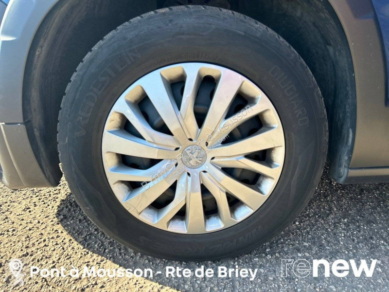 Autoutilitară Peugeot Rifter Standard BlueHDi...