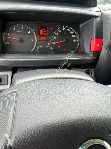 Véhicule utilitaire Nissan