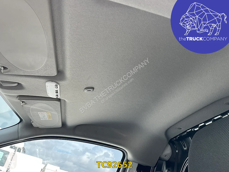 Furgoneta Nissan E-