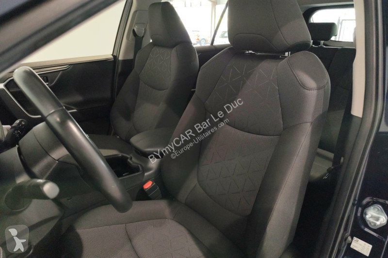 Veicolo commerciale Toyota RAV4 Hybride 218 ch 2WD