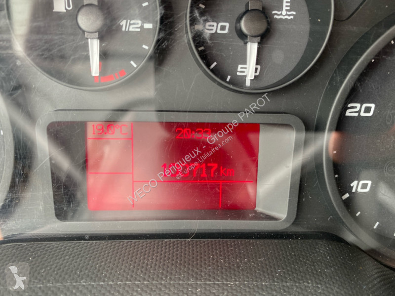 Veicolo commerciale Iveco 35C16 empattement 4100