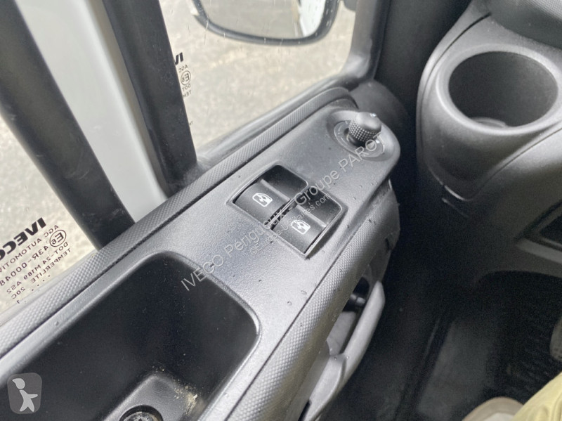 Veicolo commerciale Iveco 35C16 Empattement 4100