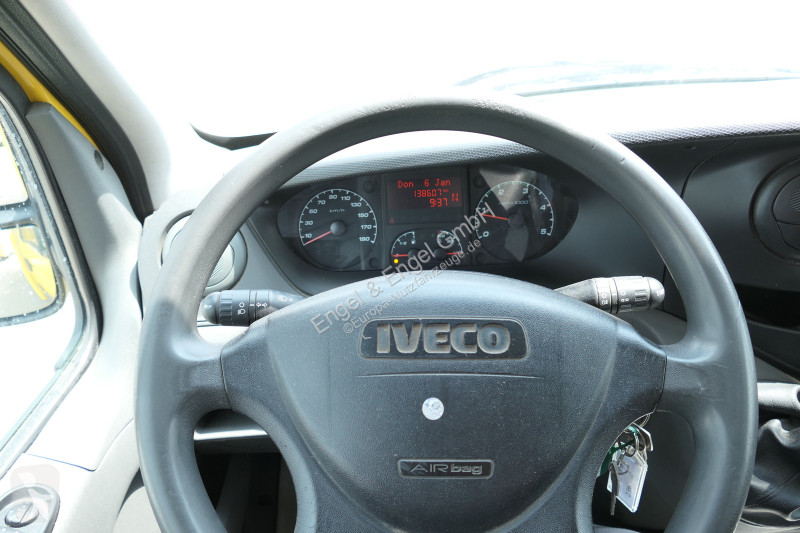 Nyttofordon Iveco Daily 35 S11 C30C AUTOMATIK...