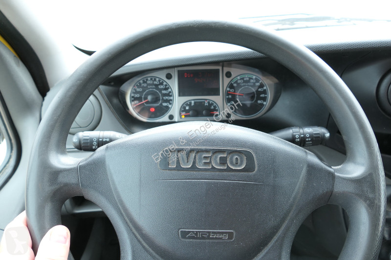 Veicolo commerciale Iveco Daily 35 S11 C30C...