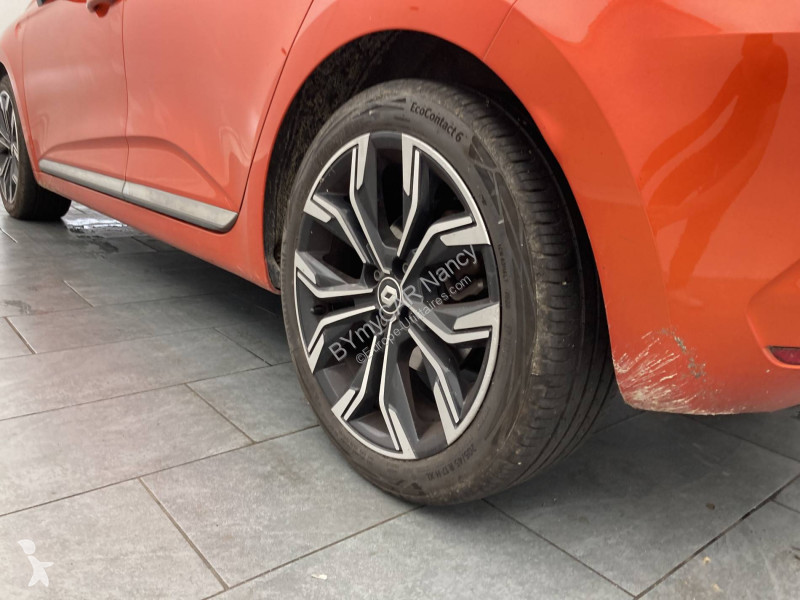Autoutilitară Renault Clio E-Tech full hybrid 145