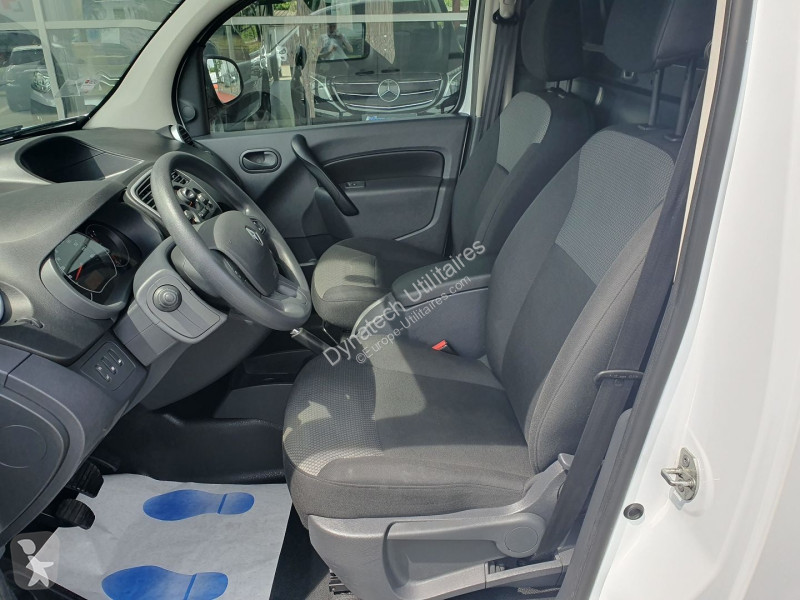 Véhicule utilitaire Renault KANGOO II EXPRESS...