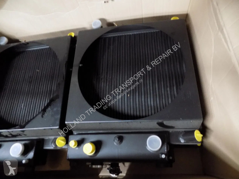 Veículo utilitário Mercedes mercedes radiator...
