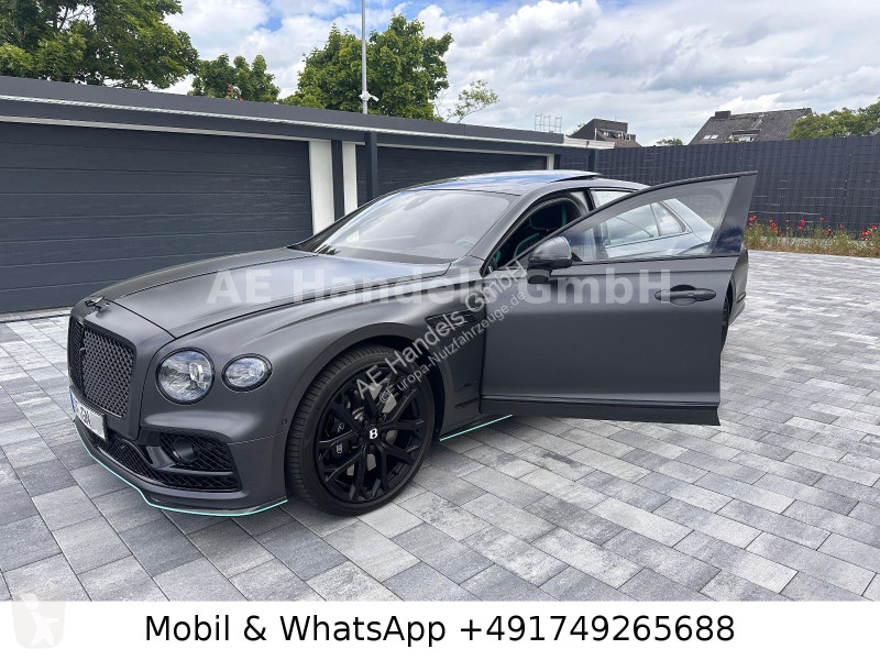 Samochód dostawczy Bentley Flying Spur Speed...