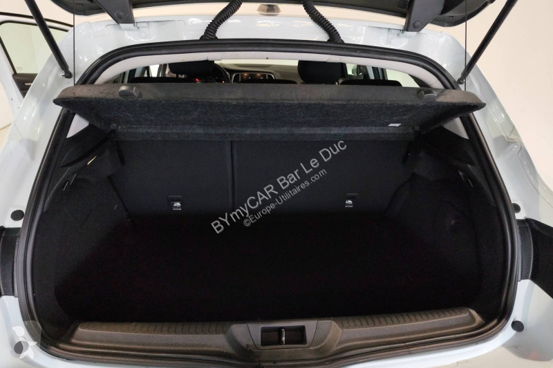 Varevogn Renault Megane IV Berline Blue dCi 115...