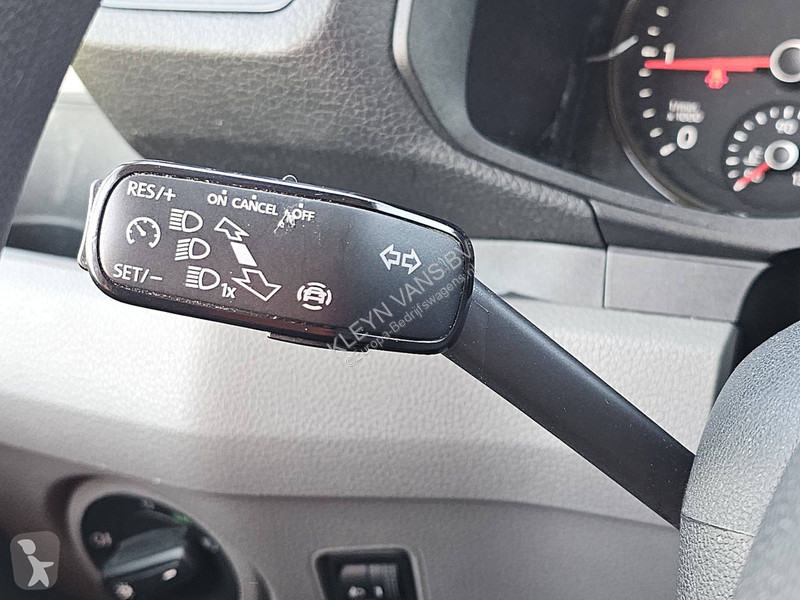 Véhicule utilitaire Volkswagen 35 2.0 ac...