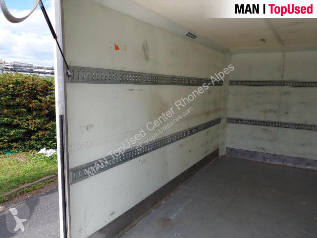 Autoutilitară MAN TGE 3.180 4X2F SB