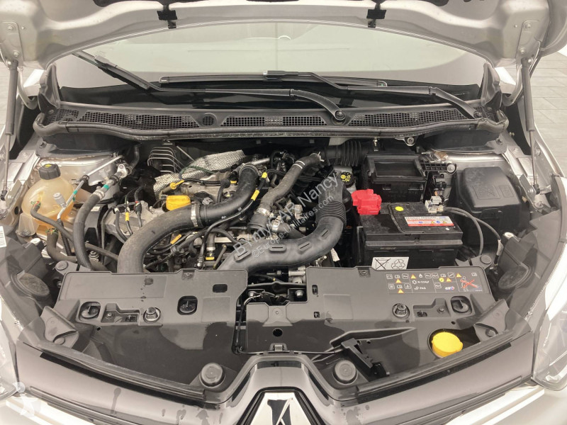 Veículo utilitário Renault Captur TCe 90 E6C