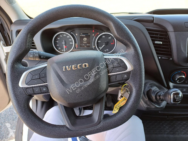 Furgoneta Iveco Daily 35C14 CASSONE C/T + PORTE