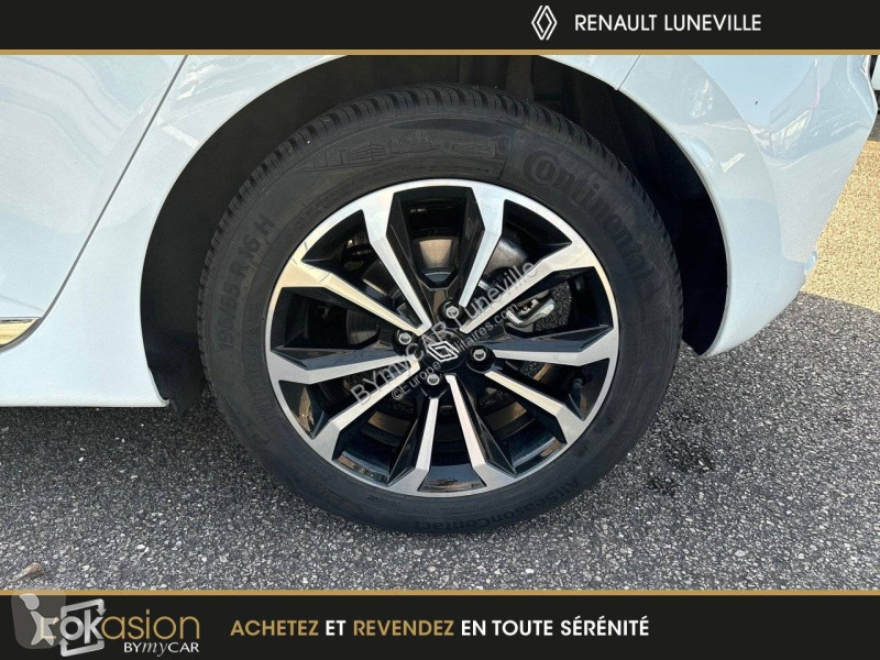 Véhicule utilitaire Renault Clio E-Tech full...