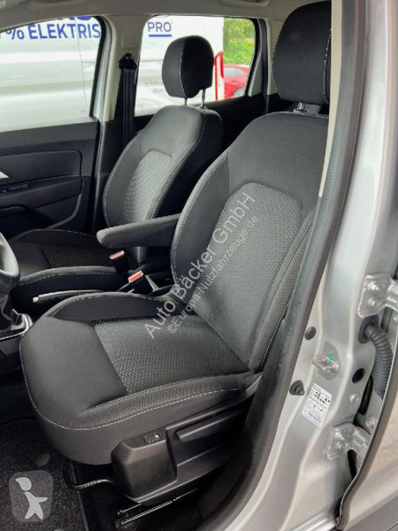 Bedrijfswagen Dacia II Comfort Navi,PDC,Kam,...
