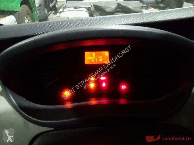 Autoutilitară Opel 2.5CDTI/107KW-DPF-E4 2.9T...