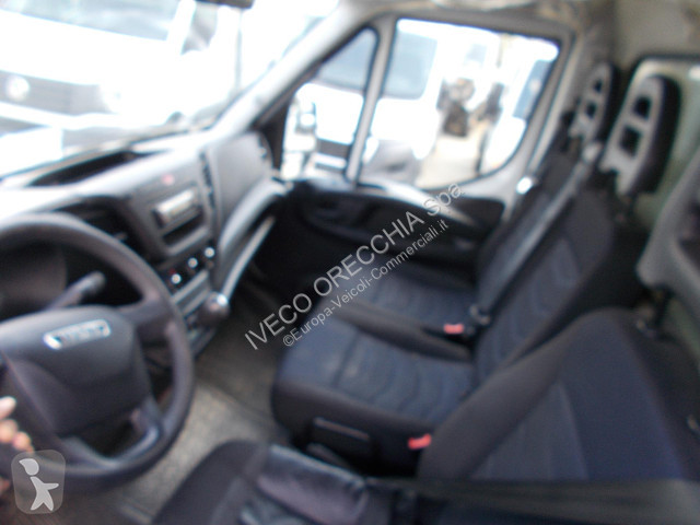 Veicolo commerciale Iveco DAILY 35C14