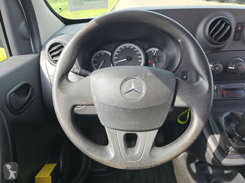 Véhicule utilitaire Mercedes 108 CDI LONG Airco...