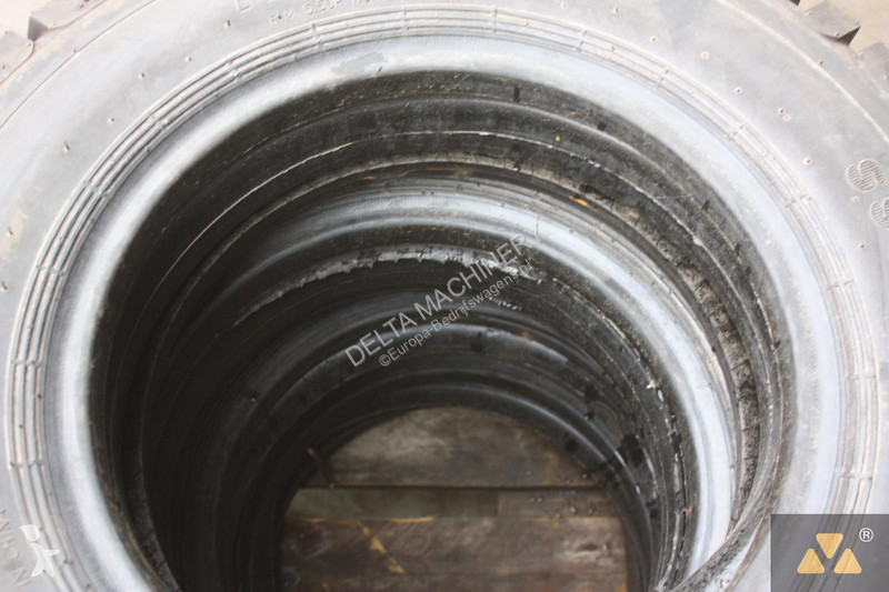 Véhicule utilitaire  7.00-16LT