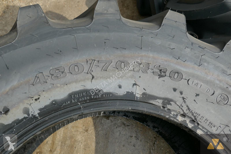 Véhicule utilitaire  480/70R30