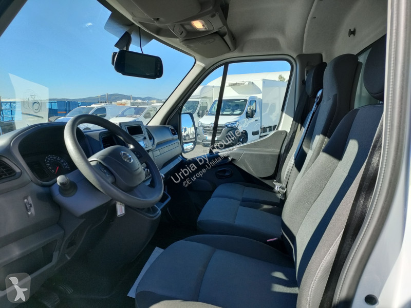 Véhicule utilitaire Nissan INTERSTAR CHASSIS...