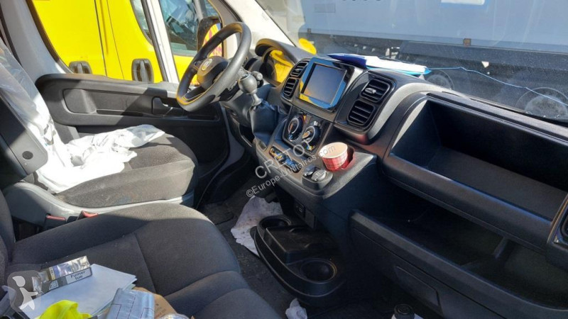 Véhicule utilitaire Fiat 160