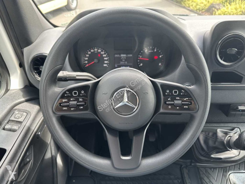 Užitkové vozidlo Mercedes 317 CDI Koffer...