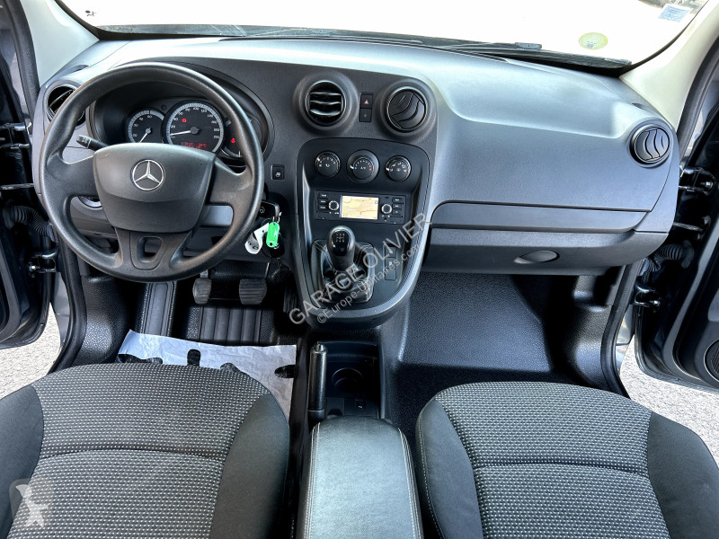 Véhicule utilitaire Mercedes Mixto Extra Long...