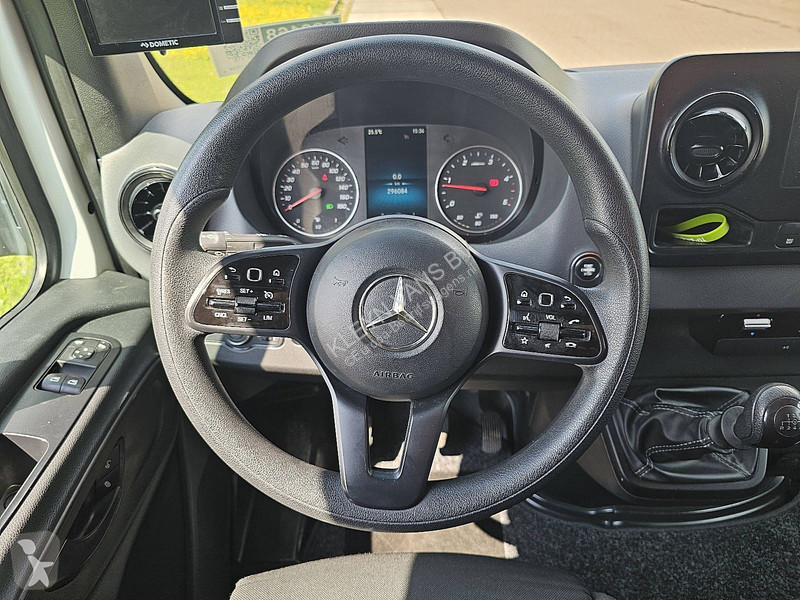 Autoutilitară Mercedes 316 Bakwagen Laadklep!