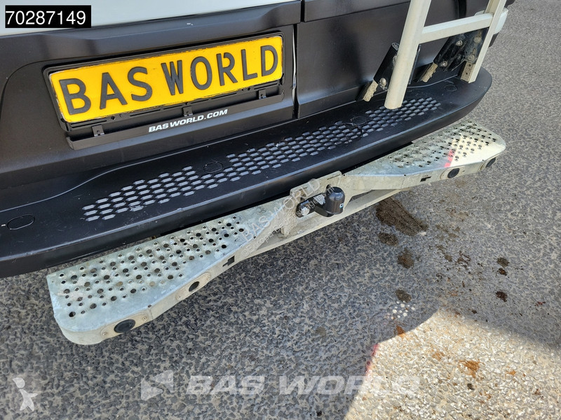 Autoutilitară Iveco 35C18 3.0L Dubbellucht L2H2...