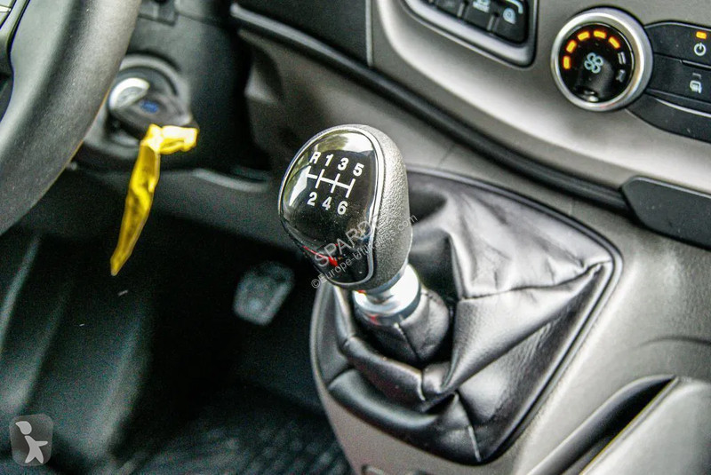 Bedrijfswagen Ford Trend 2T L2H2 | Leasing from...