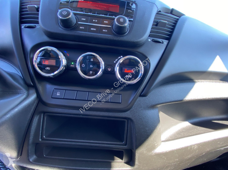 Veicolo commerciale Iveco 35C16H3.0 empattement...