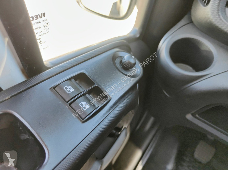 Veicolo commerciale Iveco 35C16H3.0 Empattement...