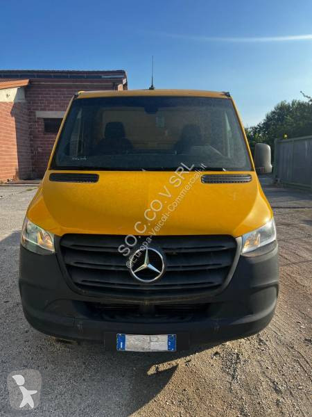 Furgoneta Mercedes