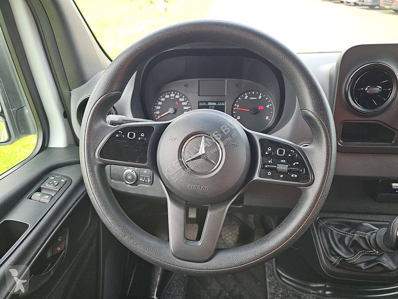 Veículo utilitário Mercedes 317 L2H2 Mbux Airco