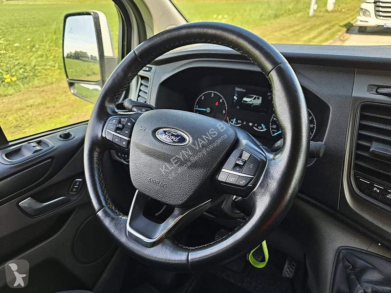 Furgoneta Ford 2.0 L2H1 Dub.-Cab. Navi