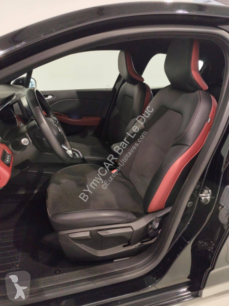 Veicolo commerciale Renault Clio E-Tech 140