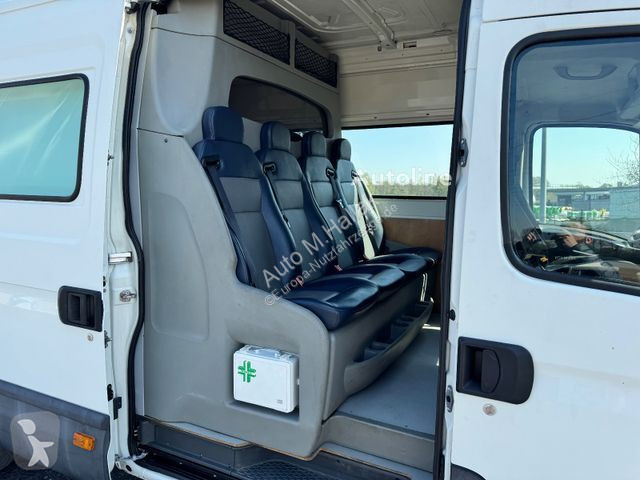Véhicule utilitaire Iveco 35C13